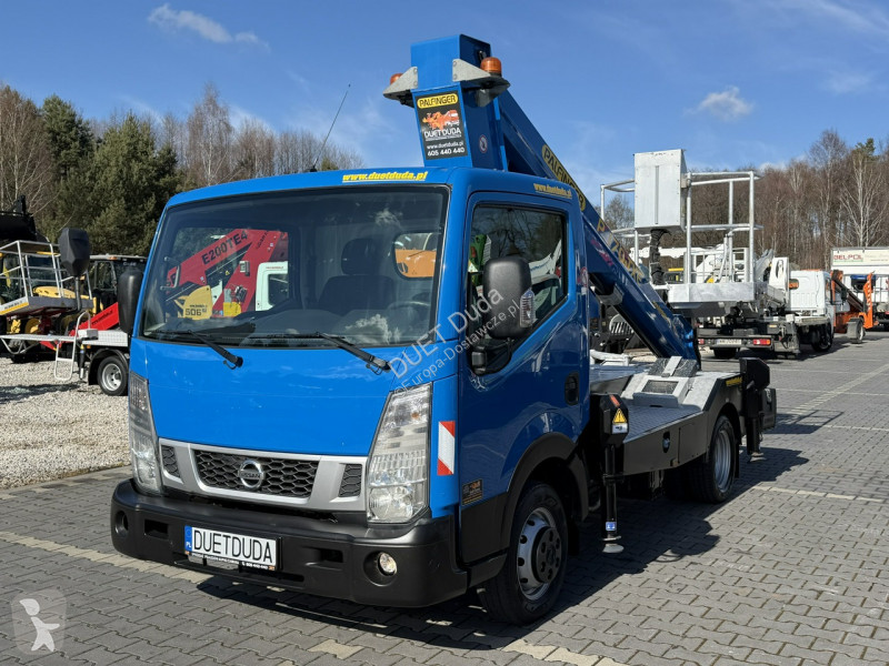 Лекотоварен автомобил Nissan