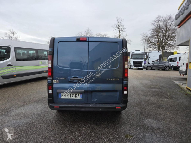 Véhicule utilitaire Renault TRAFIC L1H1 1000 Kg...