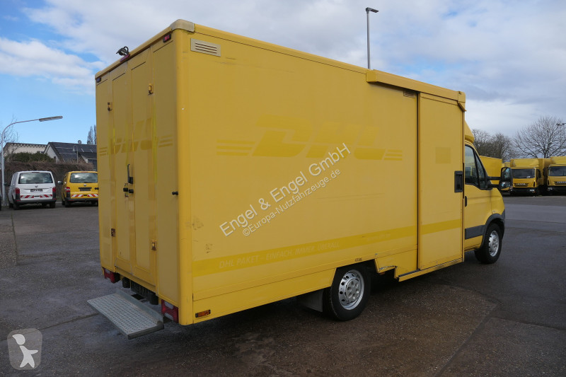 Коммерческий автомобиль Iveco Daily 35 S11 C30C...