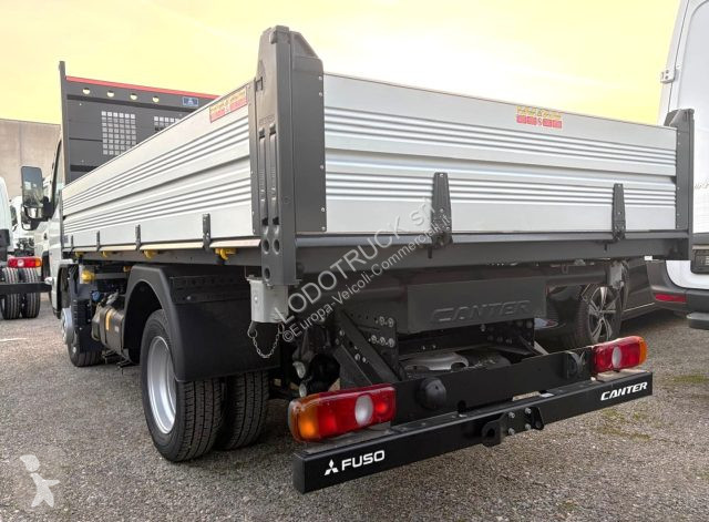 Лекотоварен автомобил Mitsubishi CANTER