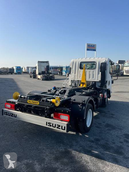 Isuzu  Transporter
