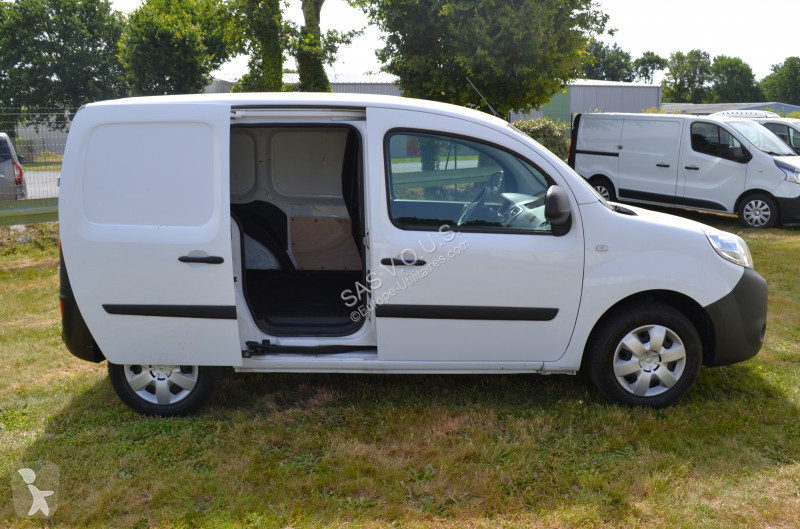 Véhicule utilitaire Renault RENAULT KANGOO II...