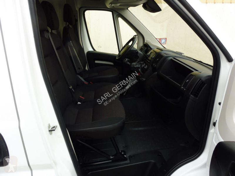 Peugeot BOXER FG 330 L2H2 2.2 BLUEHDI S&S 120CH...