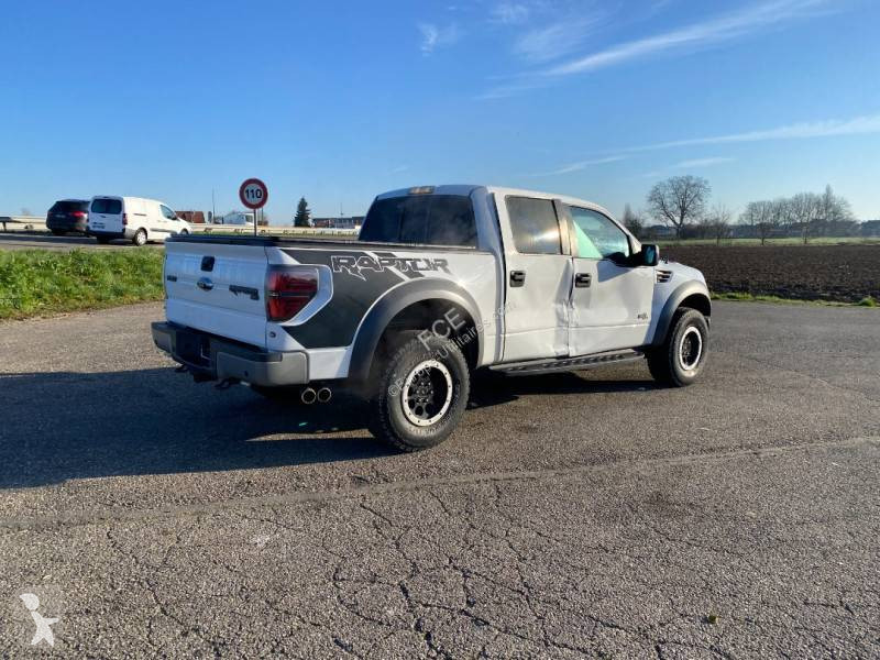 Véhicule utilitaire Ford