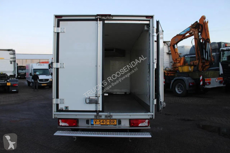 Mercedes 316 + THERMO KING van