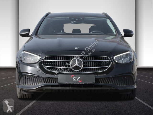 Samochód dostawczy Mercedes E 220 d T...
