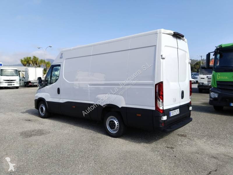 عربة نفعية Iveco