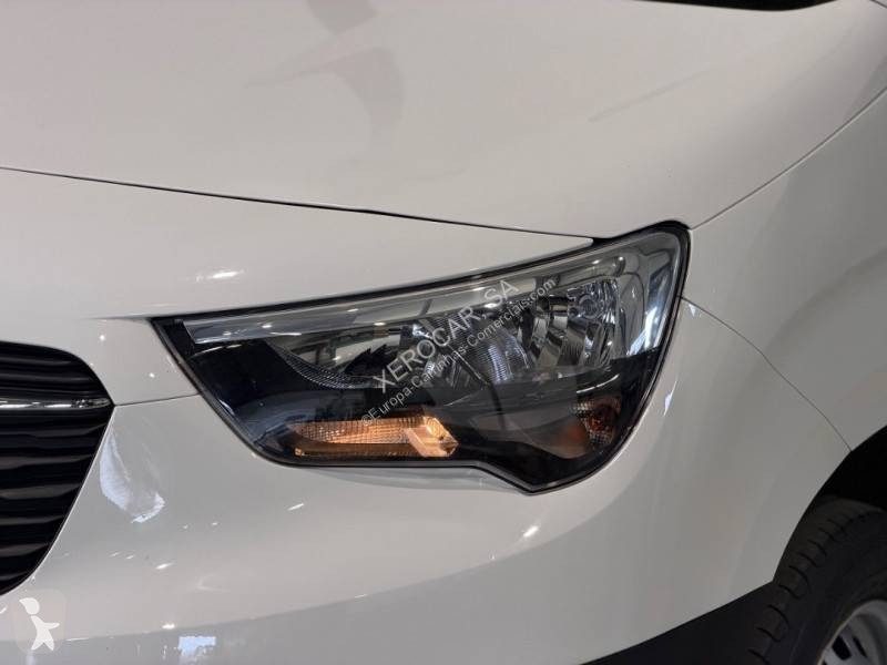 عربة نفعية Opel 1.5 CDTi 100HP 3L
