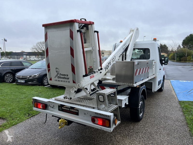 Véhicule utilitaire Renault MASTER III CCB...