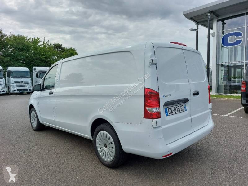 Furgoneta Mercedes