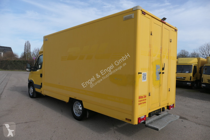 Véhicule utilitaire Iveco Daily 35 S11 C30C...