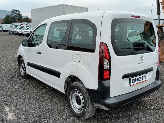 عربة نفعية Peugeot Mod. Vers. Partner Mix Combi