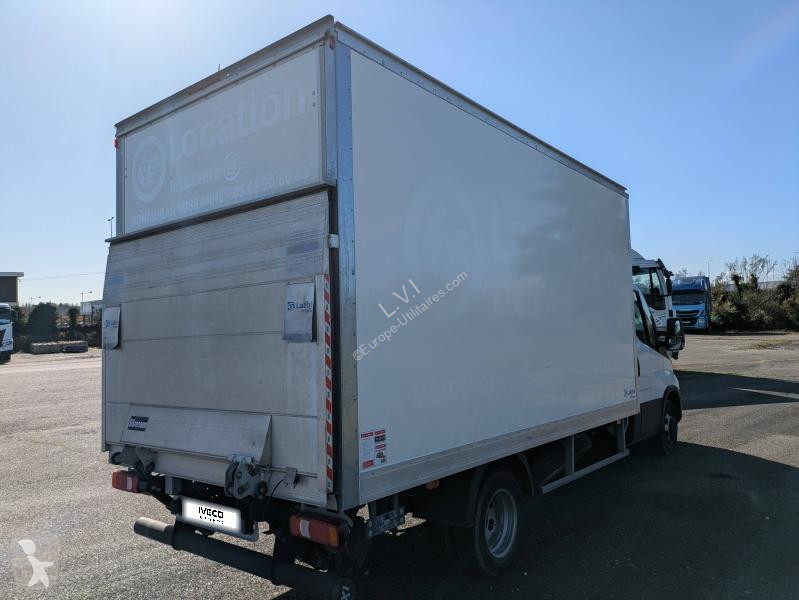Véhicule utilitaire Iveco CCb 35C16H3.0...