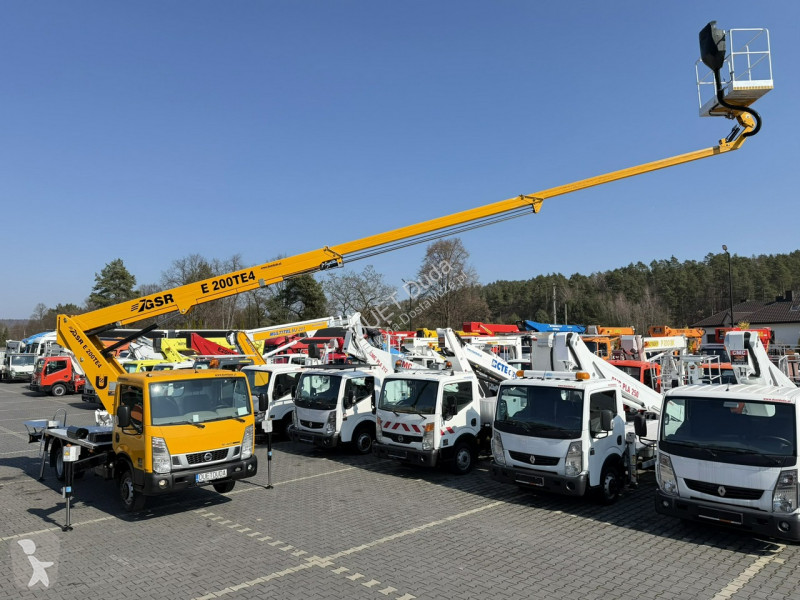 Nissan  Transporter