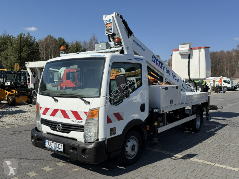 Furgoneta Nissan