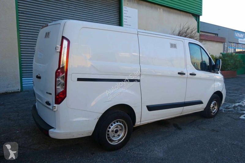 Véhicule utilitaire Ford TRANSIT custom Hybrid...