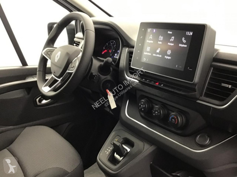 Véhicule utilitaire Renault TRAFIC III  L2 H1...