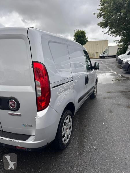 عربة نفعية Fiat 1.4 16V T-JET 120CH GNV DOBLO