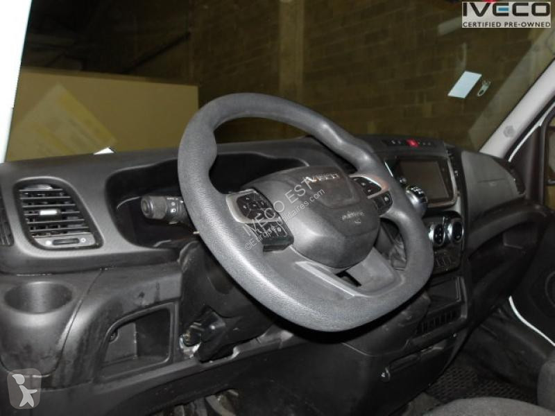 Véhicule utilitaire Iveco 3.0L - CAISSE 20M3 -...