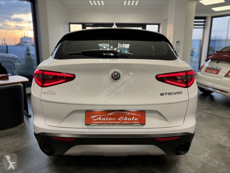 Samochód dostawczy Alfa-Roméo STELVIO / A...