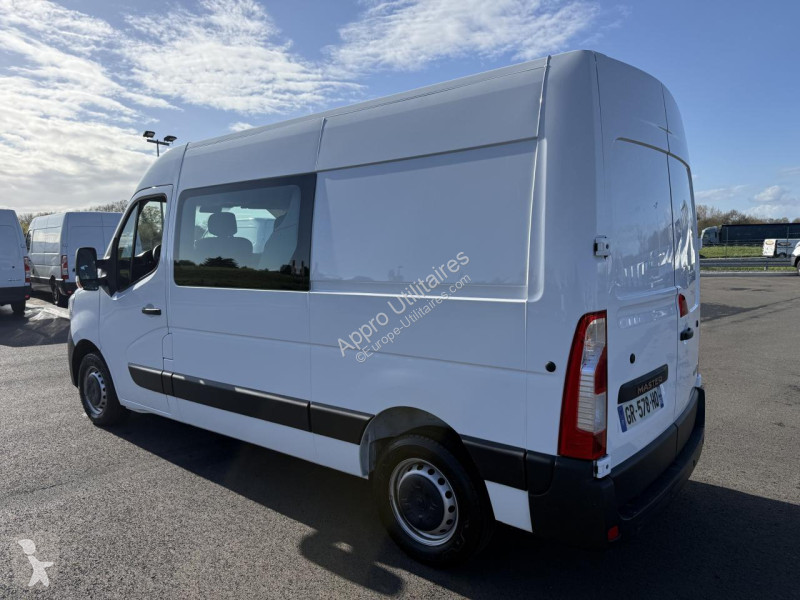 Véhicule utilitaire Renault MASTER Grand...