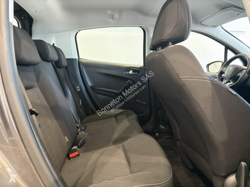 Veicolo commerciale Peugeot Puretech 82 S&S...