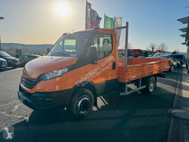 عربة نفعية Iveco 60C16 HA8 3.0L A8...