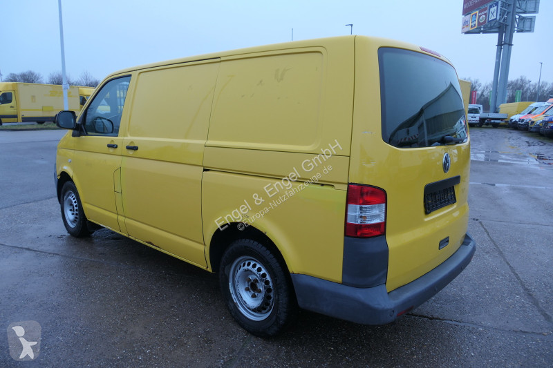 Véhicule utilitaire Volkswagen T5 Transporter...