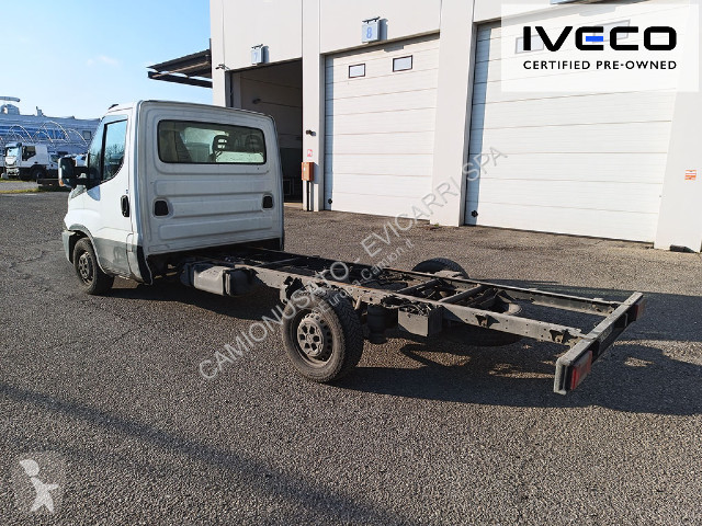 Véhicule utilitaire Iveco IVECO DAILY 35C17/P