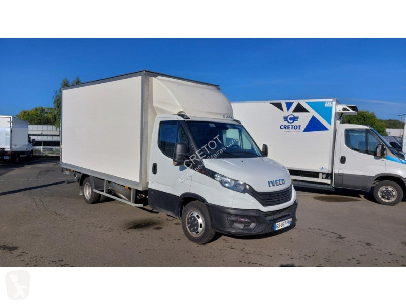 Véhicule utilitaire Iveco DAILY 35C16 3L