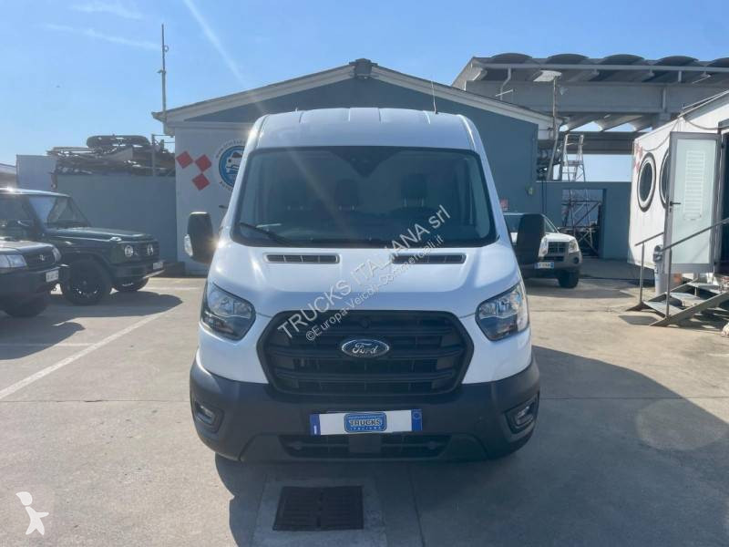 Véhicule utilitaire Ford
