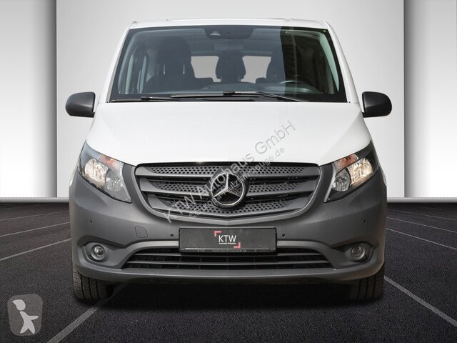 Véhicule utilitaire Mercedes Vito 114...