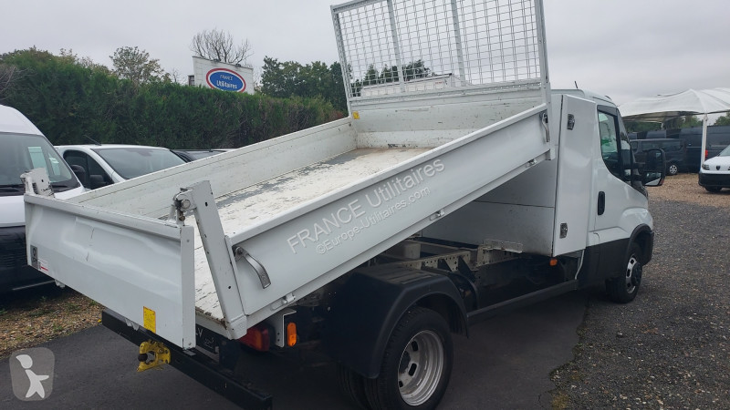 Véhicule utilitaire Iveco DAILY BENNE ACIER JPM...