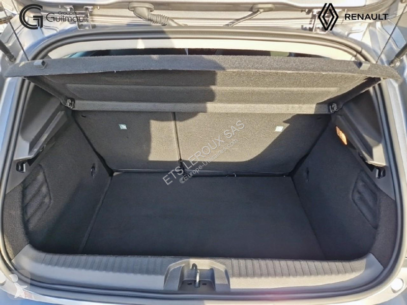 Véhicule utilitaire Renault CLIO V