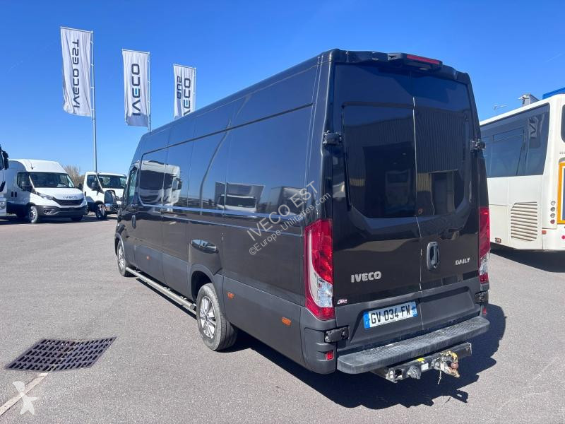 Véhicule utilitaire Iveco 35S Fg 35S16 160cv...