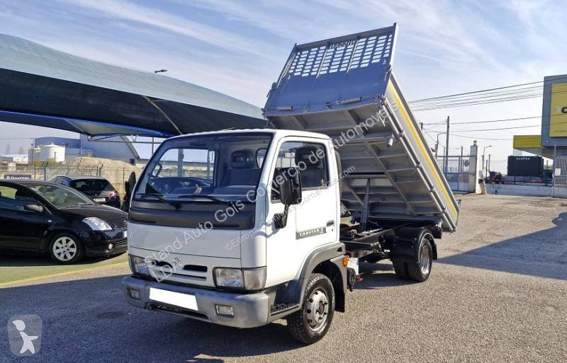 Nissan  van