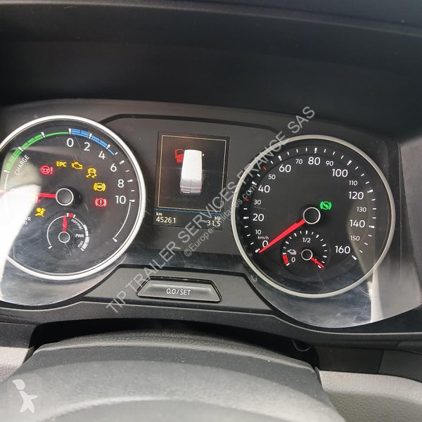 عربة نفعية MAN  Vehicle Light 4x2 - e Van standard