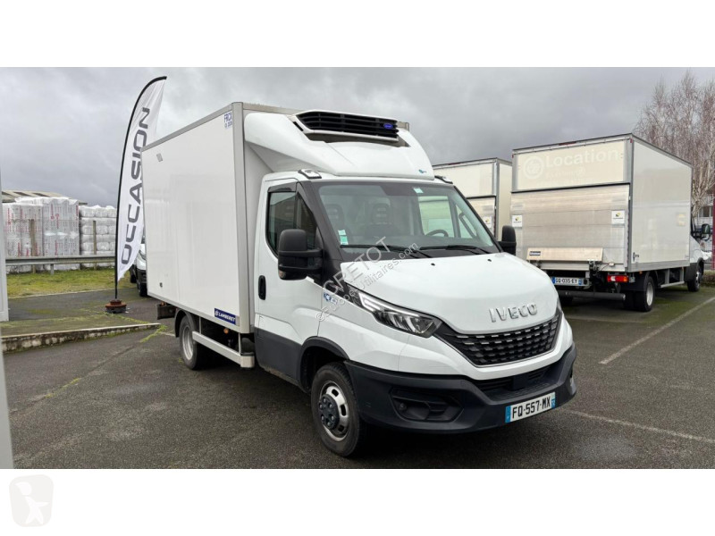 Véhicule utilitaire Iveco DAILY 35-180 3L...