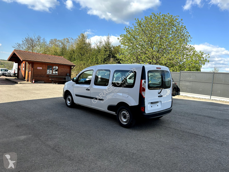 Véhicule utilitaire Renault Maxi Grand Volume...