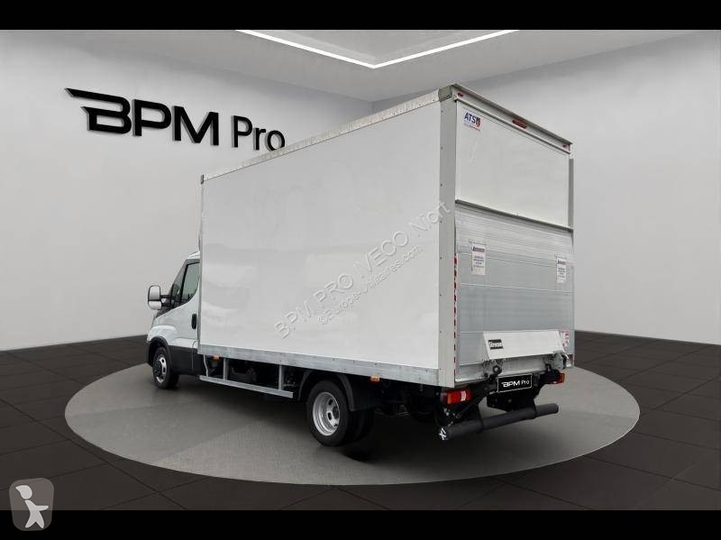 عربة نفعية Iveco