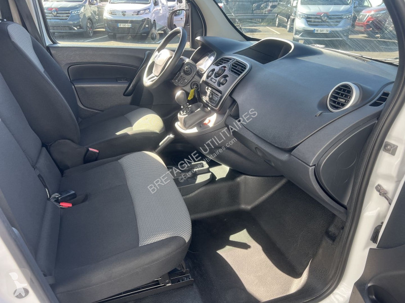 Véhicule utilitaire Renault KANGOO II EXPRESS...