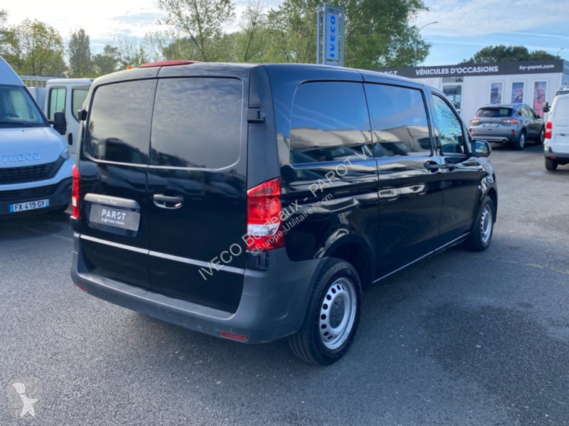 Véhicule utilitaire Mercedes 114 CDI Compact...