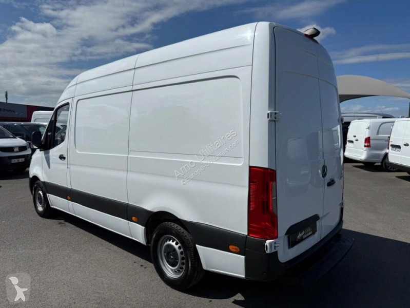Véhicule utilitaire Mercedes