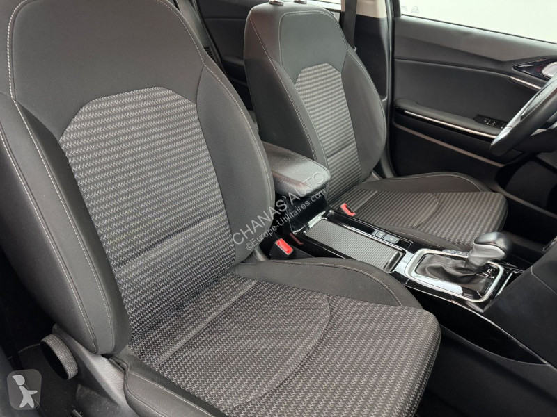 Samochód dostawczy KIA SW 1.6 GDi 141 PHEV...