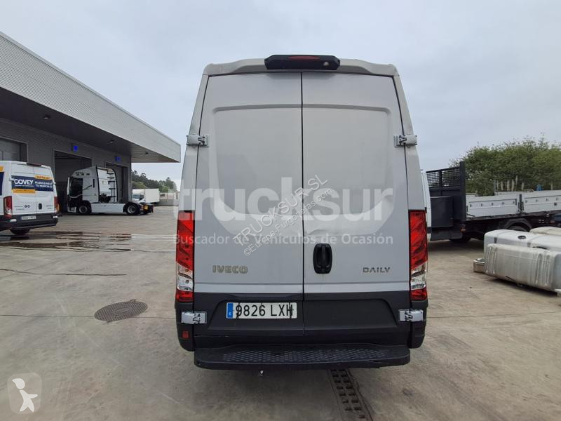 Furgoneta Iveco  DAILY 35S14 12M3