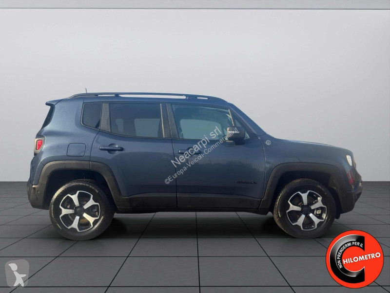 عربة نفعية Jeep