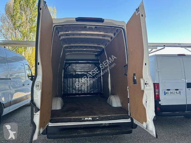 Furgoneta Iveco
