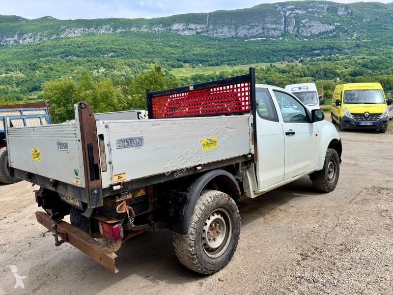 Véhicule utilitaire Isuzu TFS86 PICKUP 4x4 AVEC...