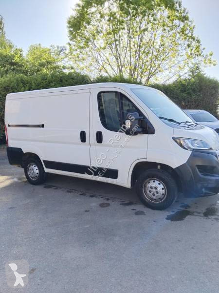 عربة نفعية Peugeot