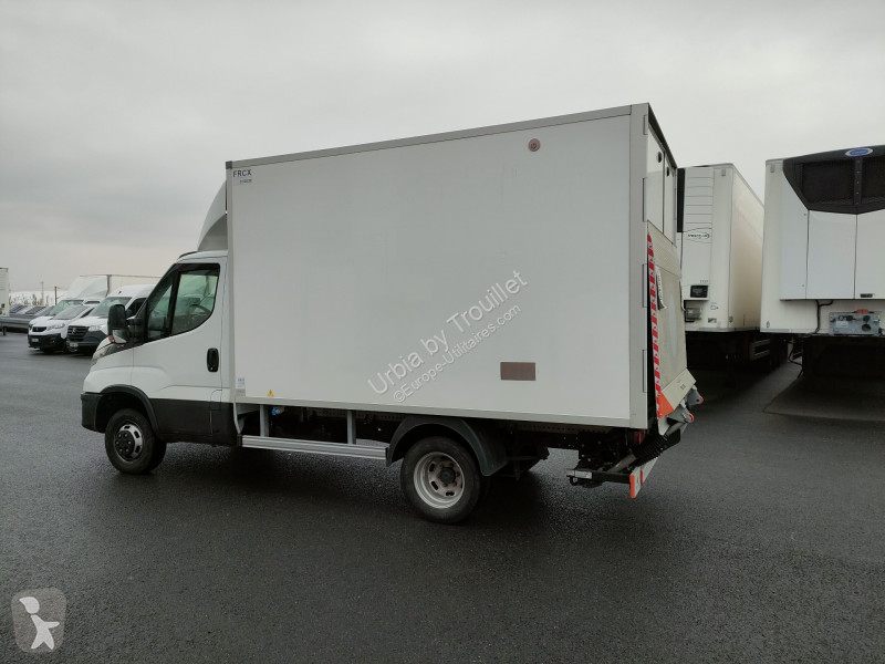 Iveco FRIGO 12M3 160 CV ROUES JUMELEES HAYON...